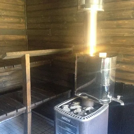 Nyaraló With Sauna And Kayaks Hammarland