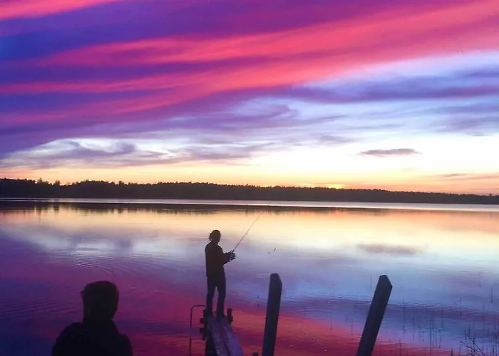With Sauna And Kayaks בית נופש *